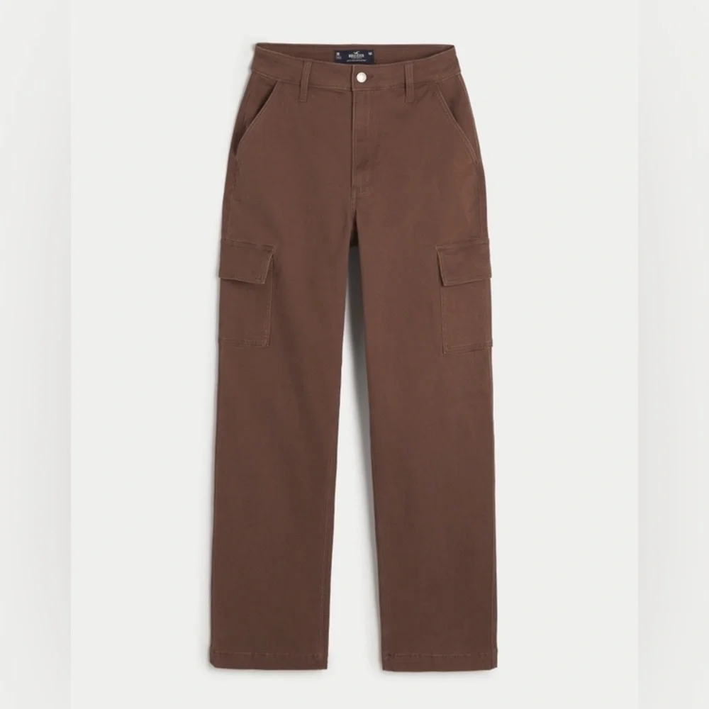 Hollister Women’s Ultra High Rise Twill Cargo Dad Pants 2 Reg Brown